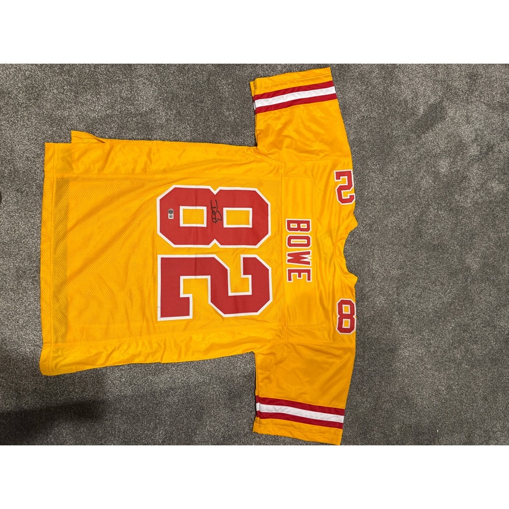 Dwayne Bowe Signed Kansas City Chiefs Custom Jersey Beckett COA Yellow 82